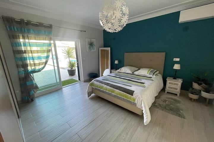 Location de vacances pour 7 personnes, avec jardin et balcon dans Fernão Ferro - 2