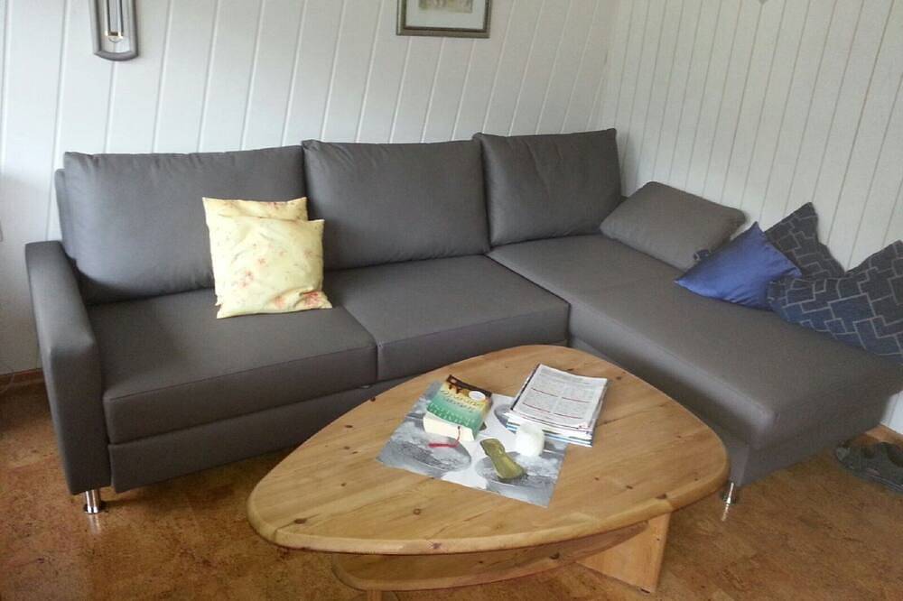 Ganze Wohnung, Moderne Einrichtung, Balkon. herrlichem  Bergblick Sommer - Bergbahnticket inc. in Mittelberg, Kleinwalsertal