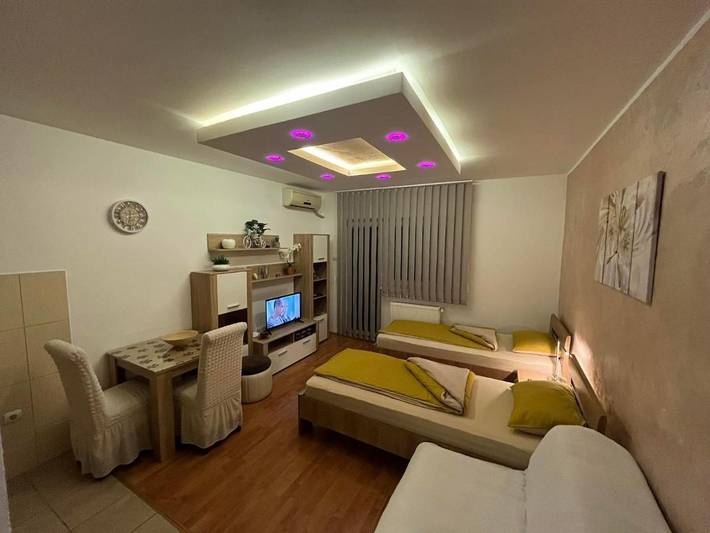 Gîte pour 3 personnes, avec vue ainsi que jardin et terrasse à Kladovo - 4