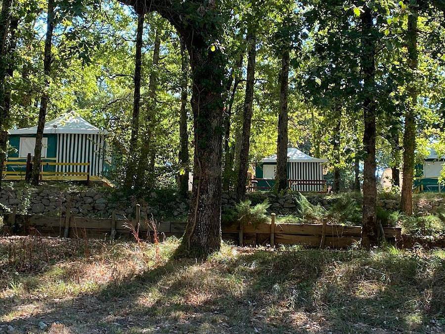 Camping Le Faucon d'Or - Glamping tent 4 persons - Canvas tent - 2 bedrooms - no sanitary facilities in Montricoux, Tarn-et-Garonne