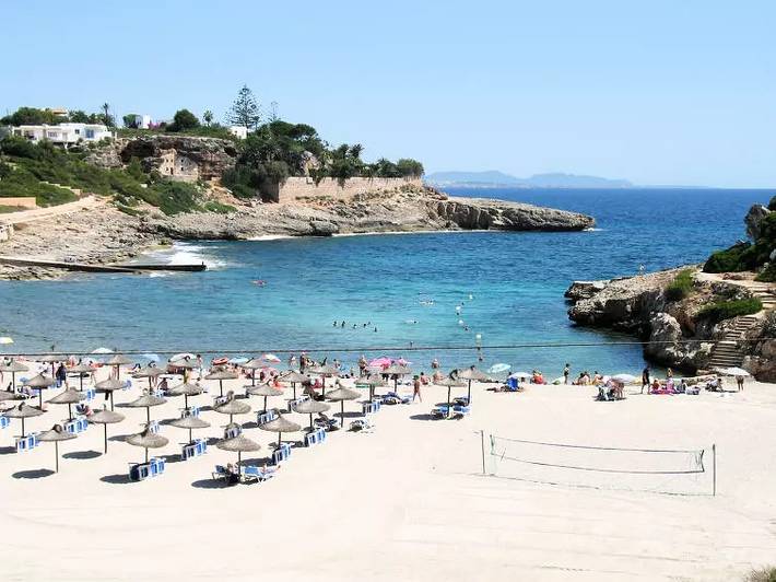 Ferienhaus für 4 Personen, mit Terrasse und Pool in Cala Murada - 2