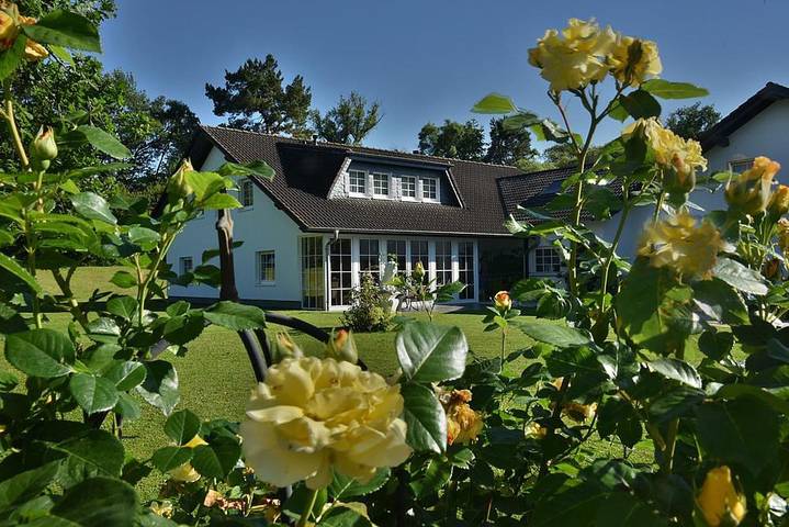 Ferienhaus für 2 Personen, mit Terrasse und Garten sowie Sauna und Ausblick in Frankenberg (Eder)