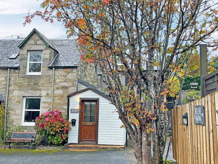 Cottage for 2 people, with garden in Pitlochry