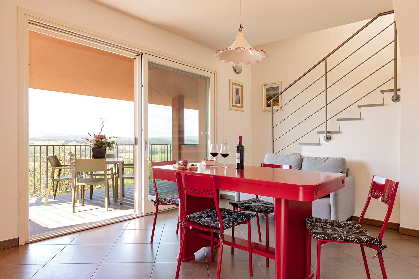 Casa Vacanze 'Appartamento Il Nespolo' con Terrazza Privata, Wi-Fi e Aria Condizionata in Pontedera, Pisa e dintorni