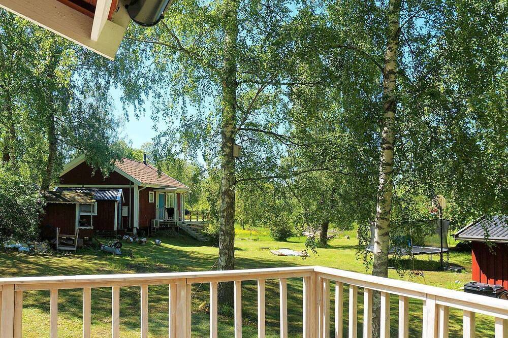 4 Personen Ferienhaus in Axvall in Öglunda distrikt, Västergötland