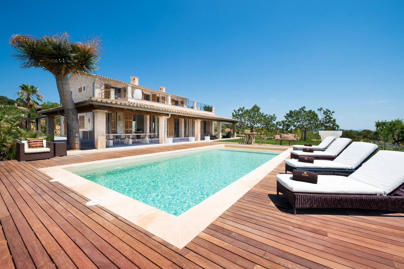 Opulent Selva Villa | 5 Bedrooms | Can Gabriela | Pool Table | Tennis Court | Panoramic Rural Views in Moscari, Selva