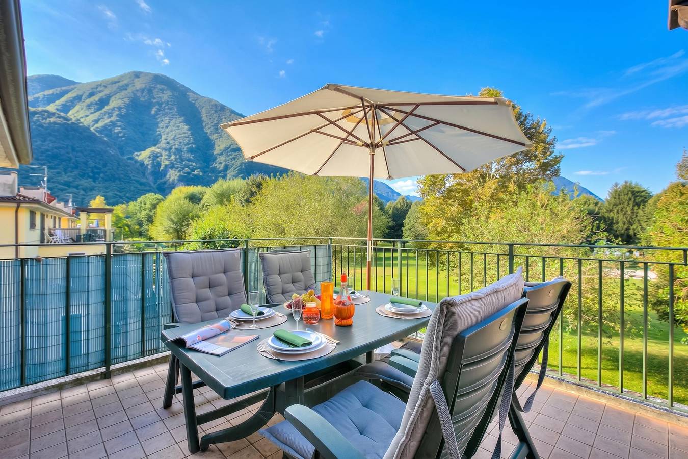 Geheel appartement, Appartement aan het meer met essentiële voorzieningen, 100m van het Lago di Lugano in Porlezza, Gemeente Porlezza