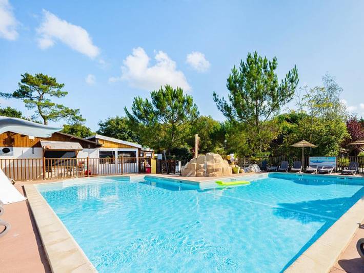 Camping pour 4 personnes, avec Bassin pour enfant en Gironde