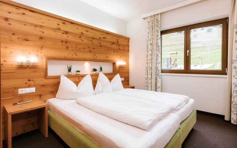 Ferienwohnung für 4 Personen, mit Sauna und Ausblick sowie Garten, mit Haustier in Serfaus - 4