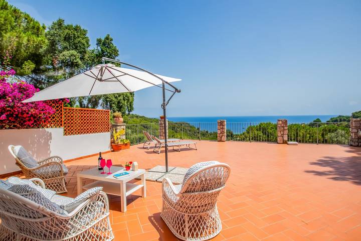 Strandhaus für 9 Personen, mit Terrasse auf Elba