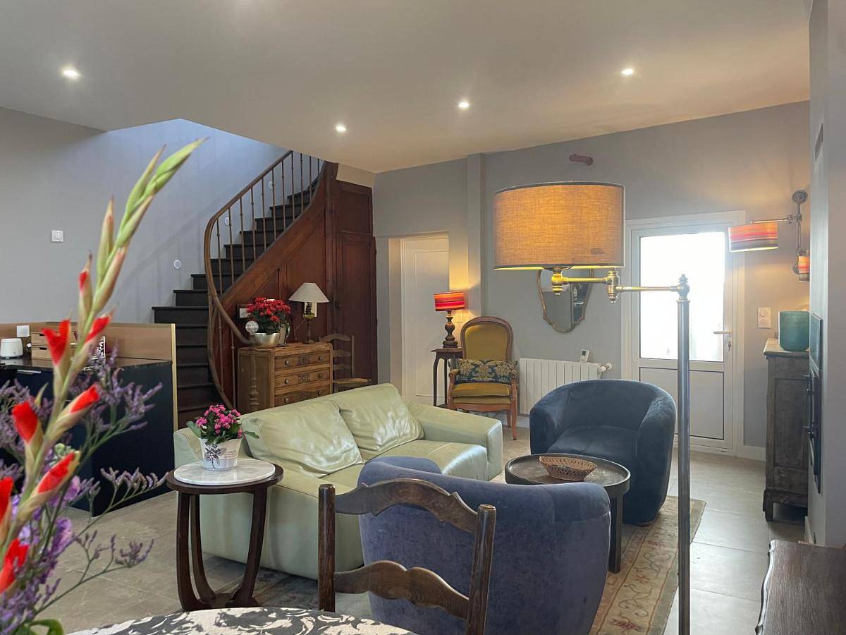 Maison Thalie Chambres d'hôtes 2 chambres doubles 2 Sdb in La Rochelle, Région de La Rochelle