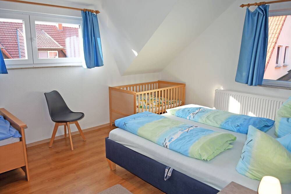02 Ferienappartement Sehlen mit Terrasse (7 Betten) - Ferienappartements auf in Sehlen, Bergen auf Rügen und Umgebung
