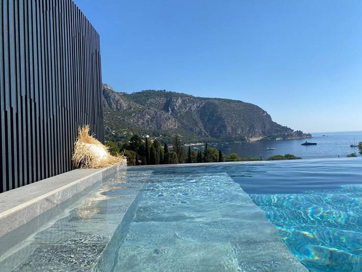 Gîte pour 11 personnes, avec piscine ainsi que vue et jardin à Cap-d'Ail - 2