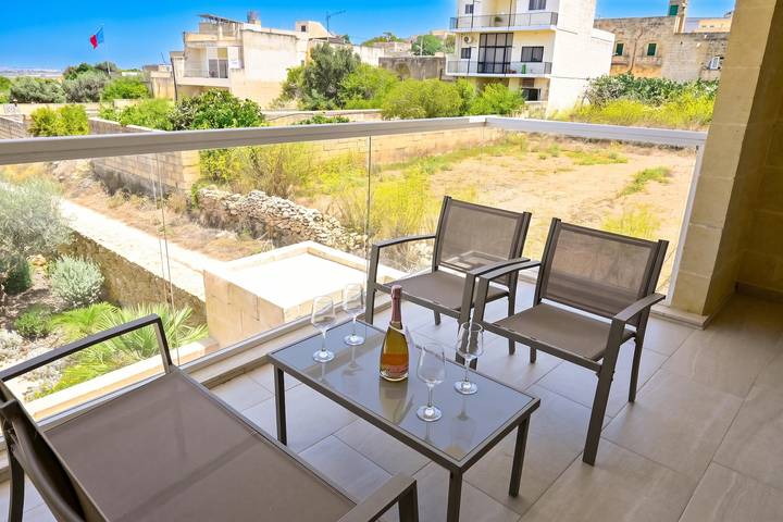 Entire apartment, Pool And Sea - Modern Apart Sannat Gozo in Sannat, Gozo