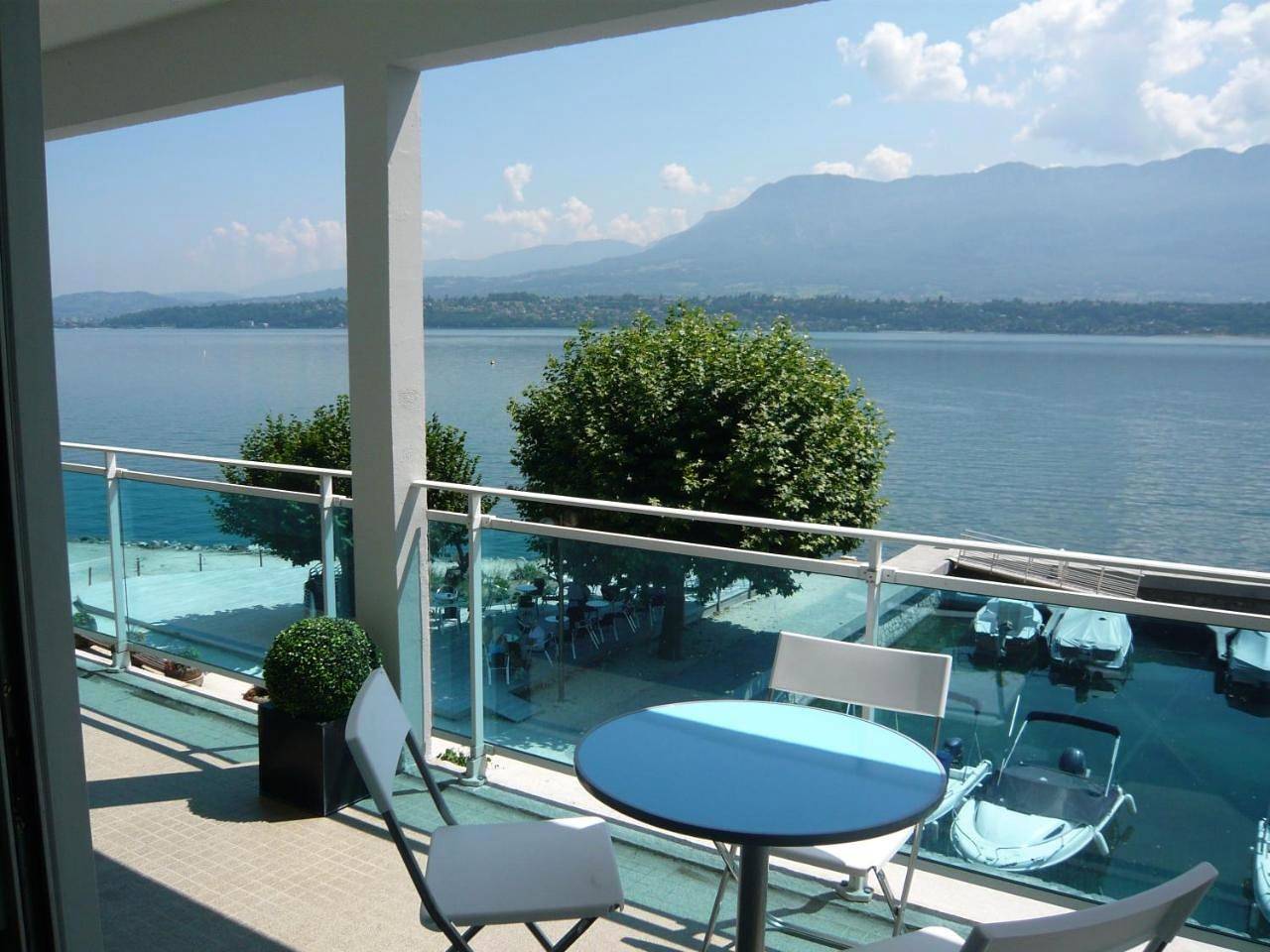 Appartement entier, Les Suites du Port in Le Bourget-du-Lac, Région de Chambéry