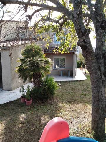 Cottage pour 6 personnes, avec terrasse à Trèbes