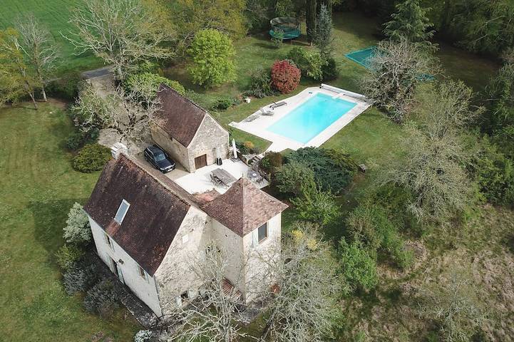 Ferienhaus für 9 Personen, mit Terrasse und Garten - 1