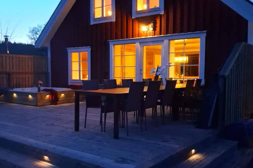 Grosses, liebevoll renoviertes Farmhouse – Natur, Hot Tub, Sauna & Boot in Olofströms und Umgebung