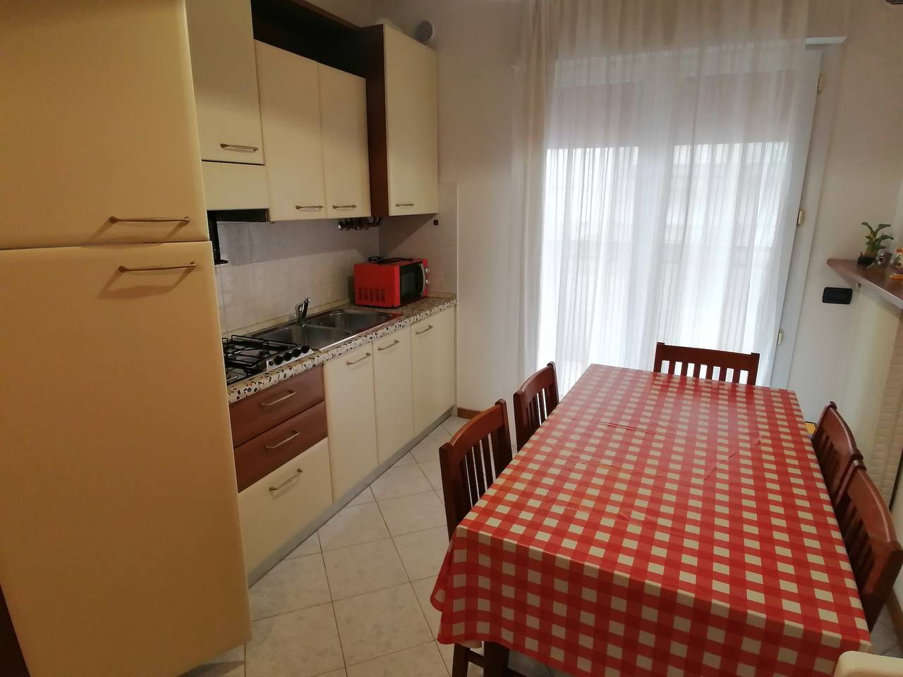 Ganze Wohnung, Ferienwohnung 'Acapulco Residence 101' mit Gemeinschaftspool, privater Terrasse und Balkon in Lido di Jesolo, Jesolo