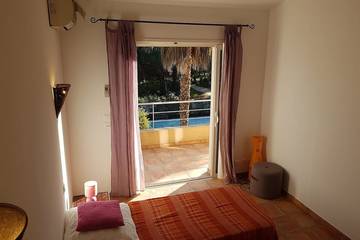 Villa pour 4 Personnes dans Porto-Vecchio, Arrondissement de Sartène, Photo 3