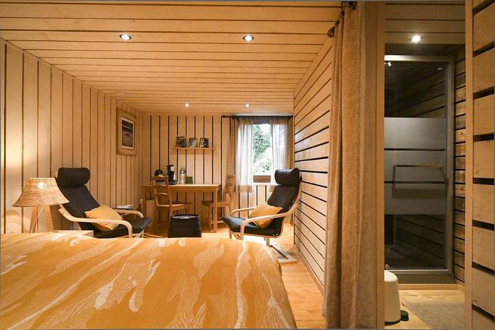 Location de vacances pour 2 personnes, avec terrasse et jardin à Saint-Hubert - 4