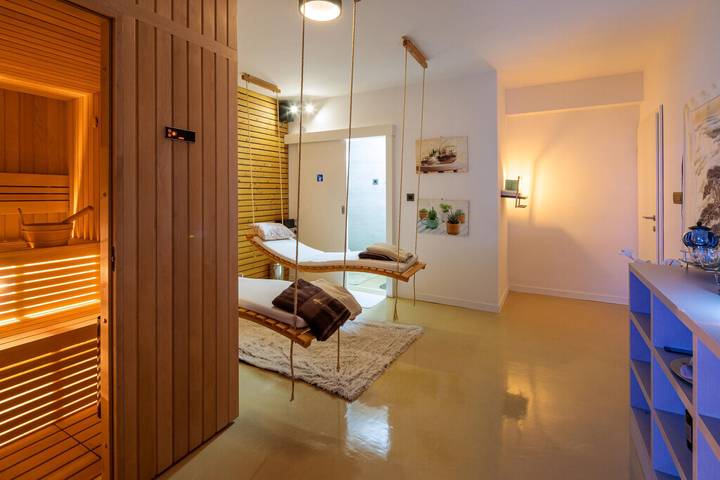 Villa pour 10 personnes, avec sauna ainsi que jardin et piscine à Brodarica - 3