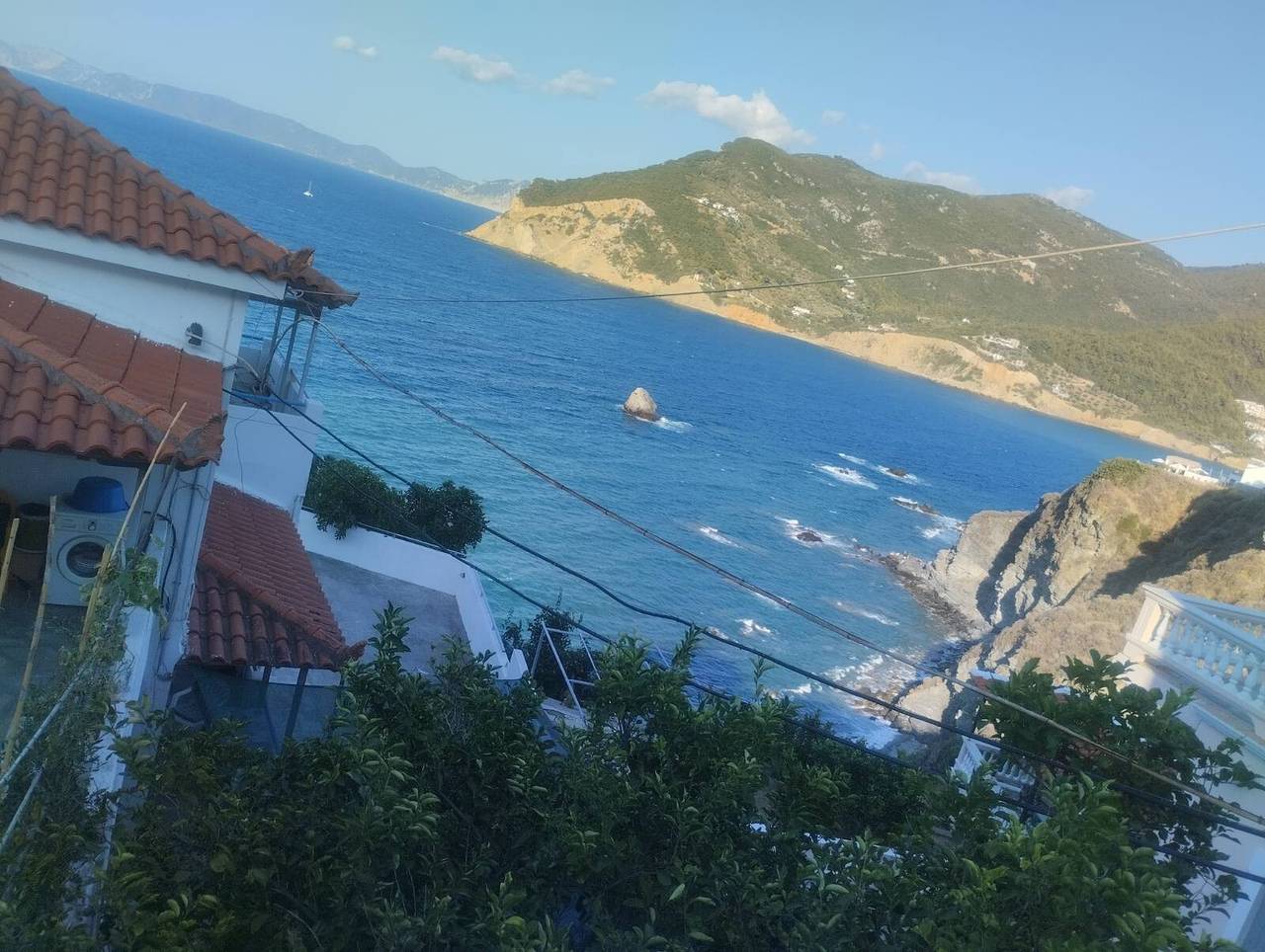 Ganze Wohnung, Apartment „Waves Of Millos 1“ mit Meerblick, Wlan und Klimaanlage in Skopelos Stadt, Sporaden