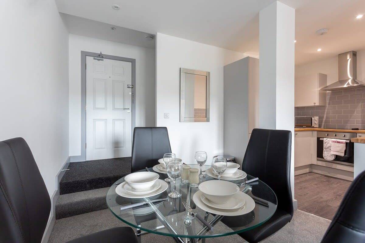 Entire apartment, Balm Rd, 1Br apt in Hunslet Leeds near City Centre in Leeds, West Yorkshire