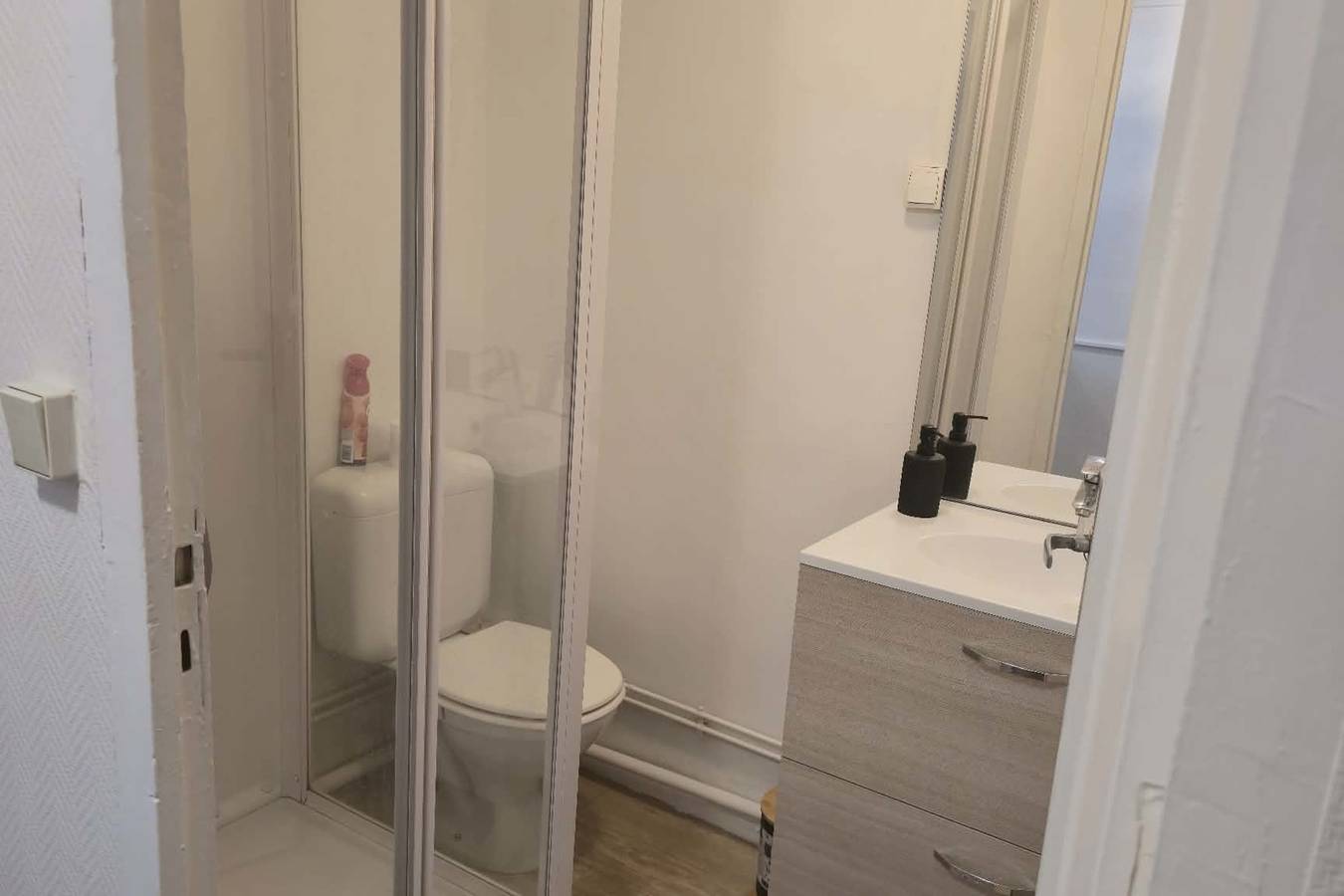 Studio entier, Studio 24 m² en plein centre-ville, calme in Compiègne, Oise