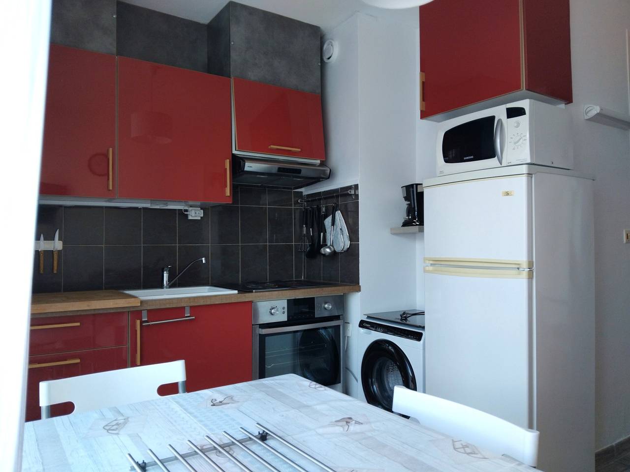 Studio entier, Studio cosy à 5 min des Thermes, 2 étoiles, animaux acceptés, proche commerces et Etang de Thau in Balaruc-les-Bains, Côte d'Améthyste