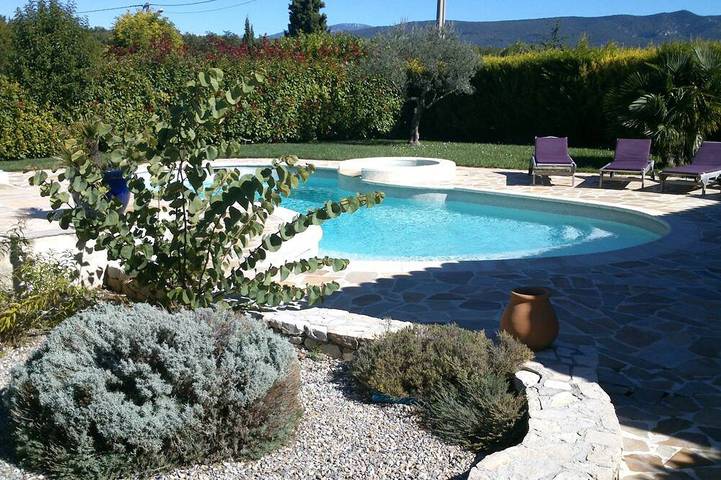 Villa für 6 Personen, mit Garten und Whirlpool - 1