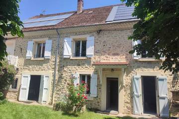 Gîte pour 10 personnes, avec jardin à Saint-Laurent-du-Cros