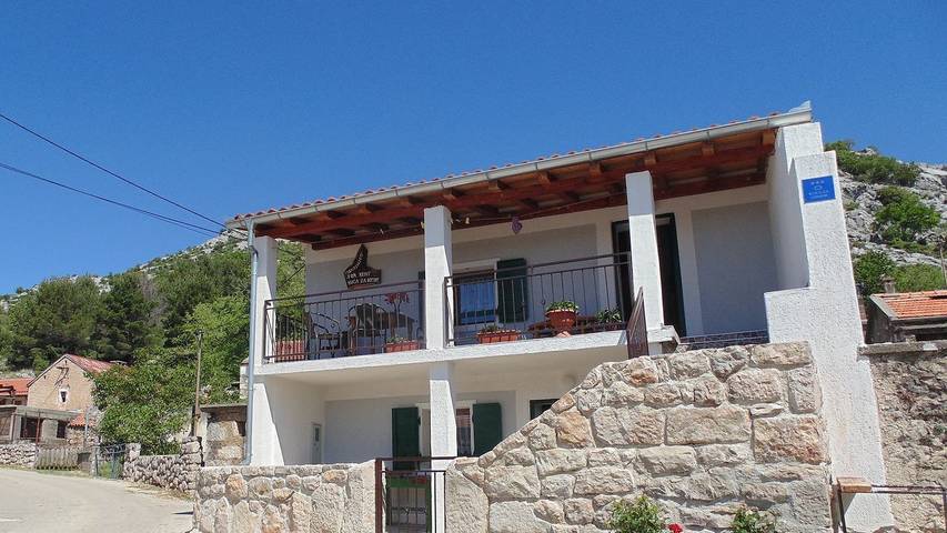 Ferienhaus für 4 Personen, mit Garten, mit Haustier in Starigrad Paklenica - 2