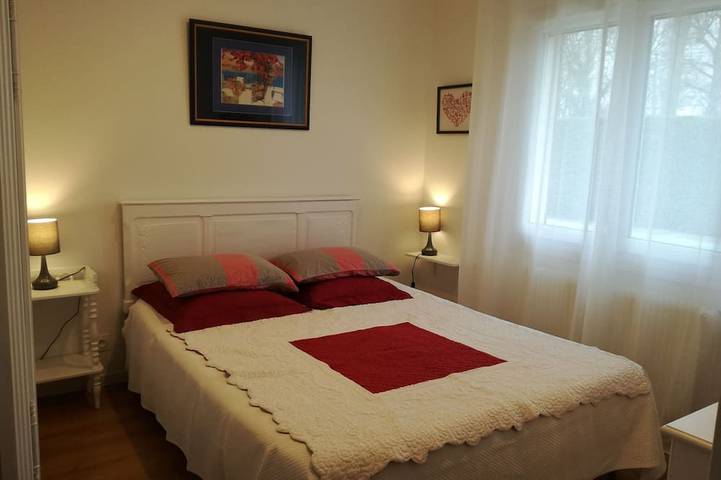 Entre plage et piste cyclable, maison grand confort, chiens petite taille admis. in Lanton, Région d'Arcachon