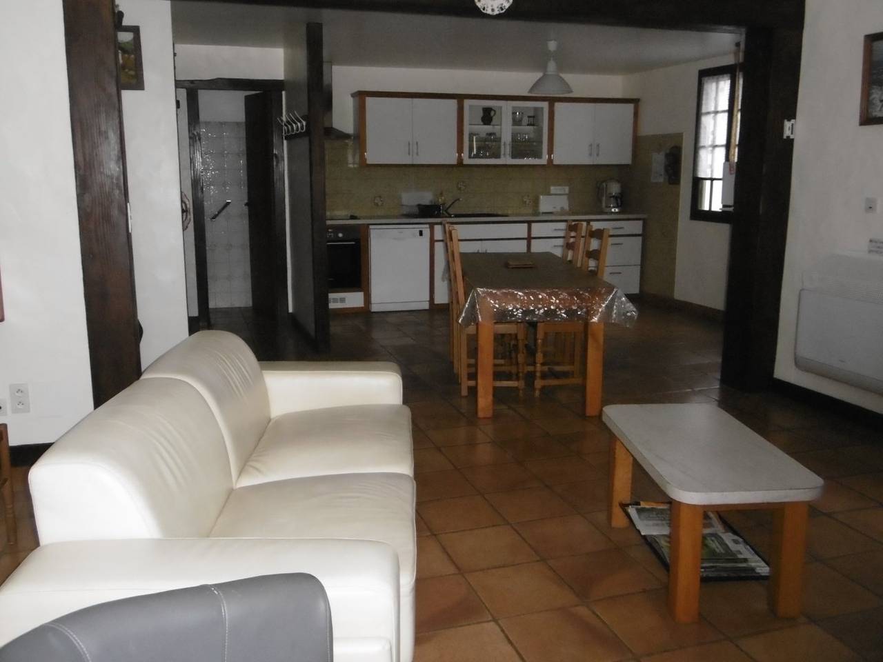 Appartement entier, Appartement de 3 chambres en rez-de-chaussée in Ainhoa, Région de Bayonne