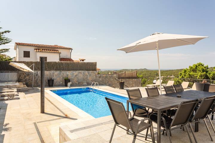 Casa vacacional 'Blau' con vistas al mar, Wi-Fi y aire acondicionado in Lloret de Mar, Costa Brava