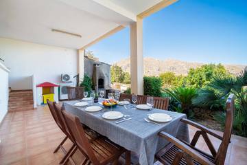 Villa in Pollença, Serra de Tramuntana für 8 