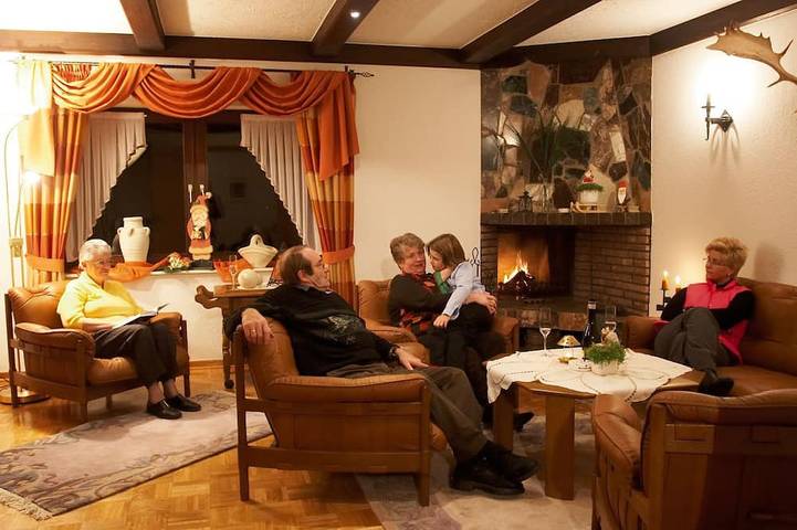 Ferienhaus für 11 Personen, mit Garten in Birresborn - 4