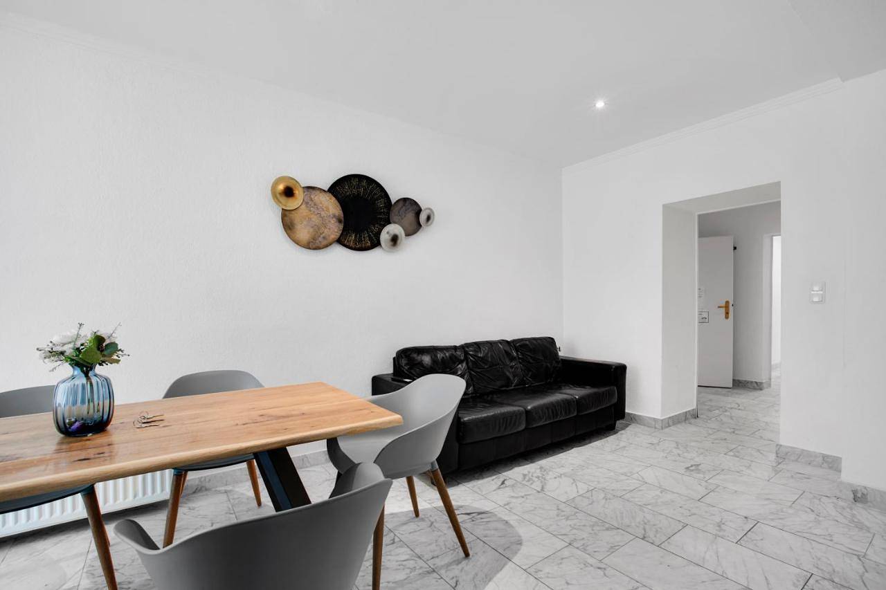 Ganze Wohnung, Central 3 Bedroom Apartment in Kreuzberg in Kreuzberg Berlin, Berlin