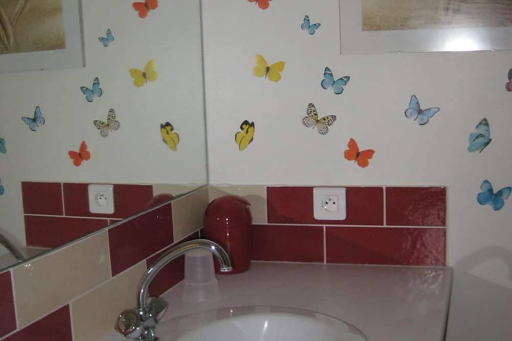Entire apartment, Castellane the Verdon Gorges Grand new studio in Castellane, Verdon Regional Natural Park