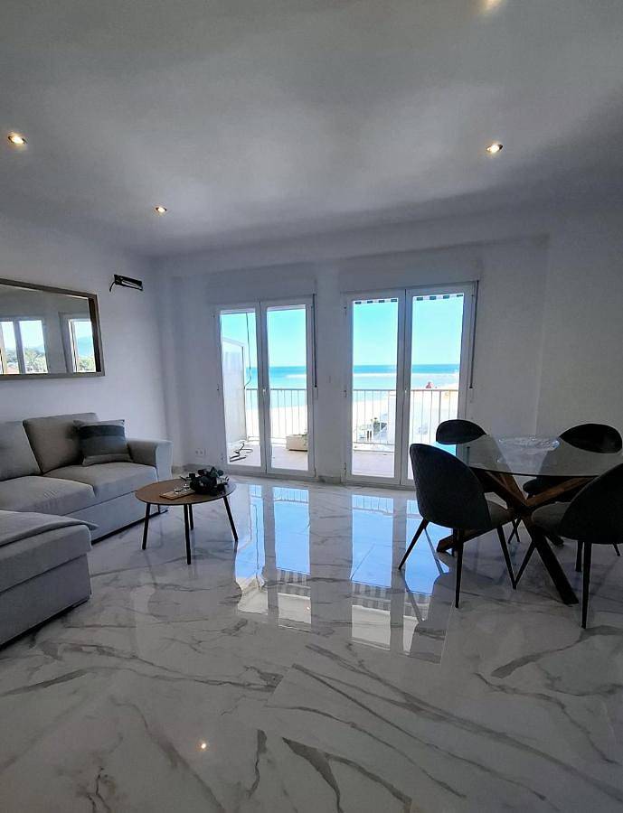 Gîte pour 2 personnes, avec balcon et vue, animaux acceptés dans Les Deveses - 3