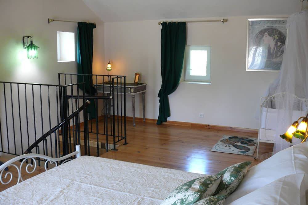 Superb Gîte in Mas in Bollène, Vaucluse