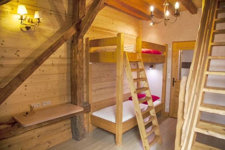 Gîte pour 16 personnes, avec vue et jardin, adapté aux familles à Mercury - 3