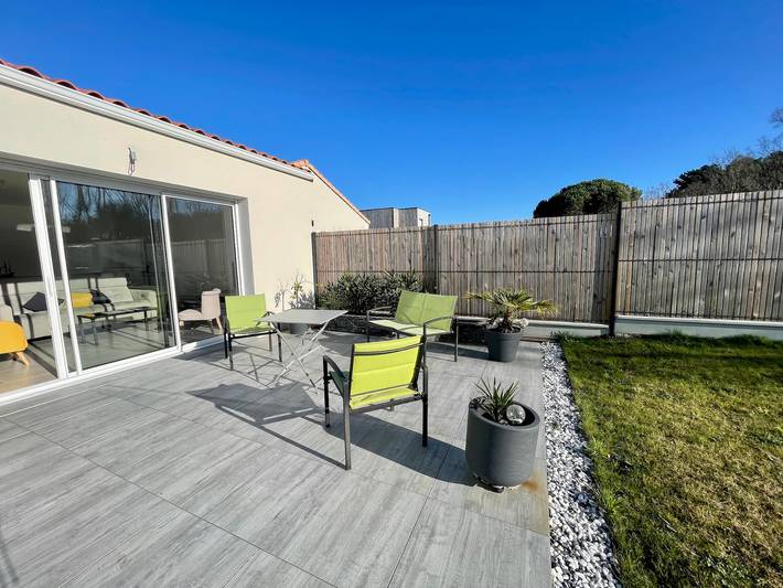 Location de vacances pour 6 personnes, avec Terrasse et Jardin à Brem-sur-Mer - 2