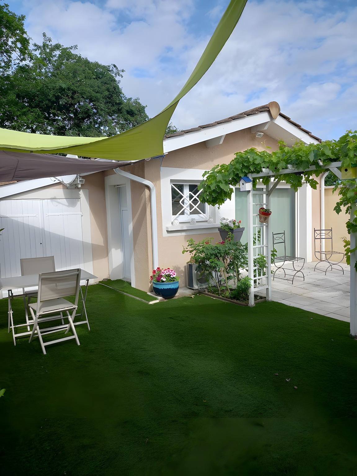 Chambre d'Hôtes indépendante climatisée - Chez Chantal et Salvador in La Teste-de-Buch, Région d'Arcachon
