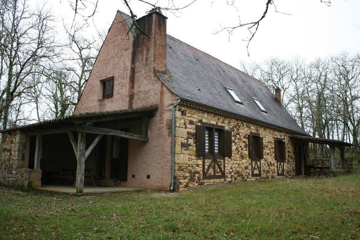 Location de vacances pour 6 personnes, avec piscine ainsi que jardin et terrasse à Audrix - 2