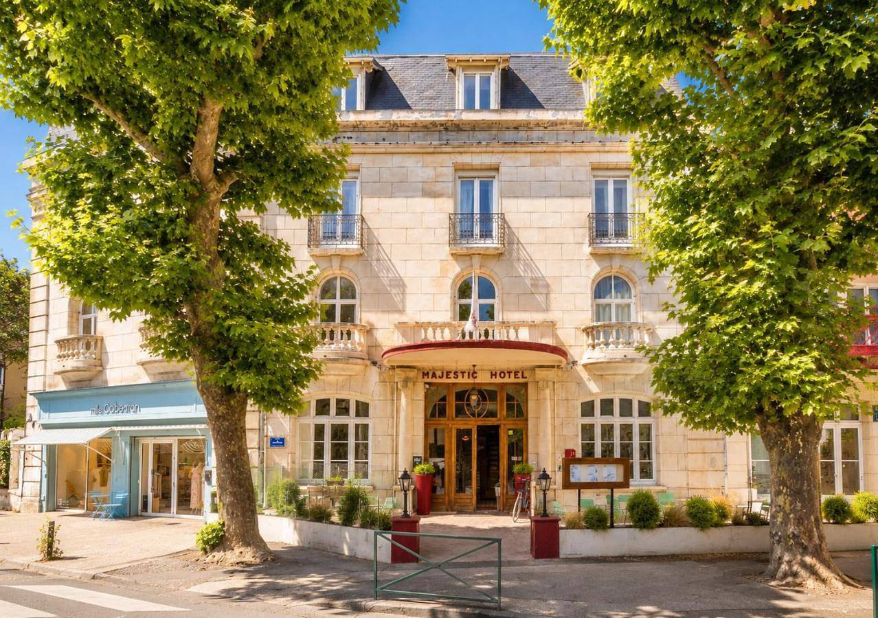Logis Hotel Majestic Chatelaillon Plage - La Rochelle in Châtelaillon-Plage, Région de La Rochelle