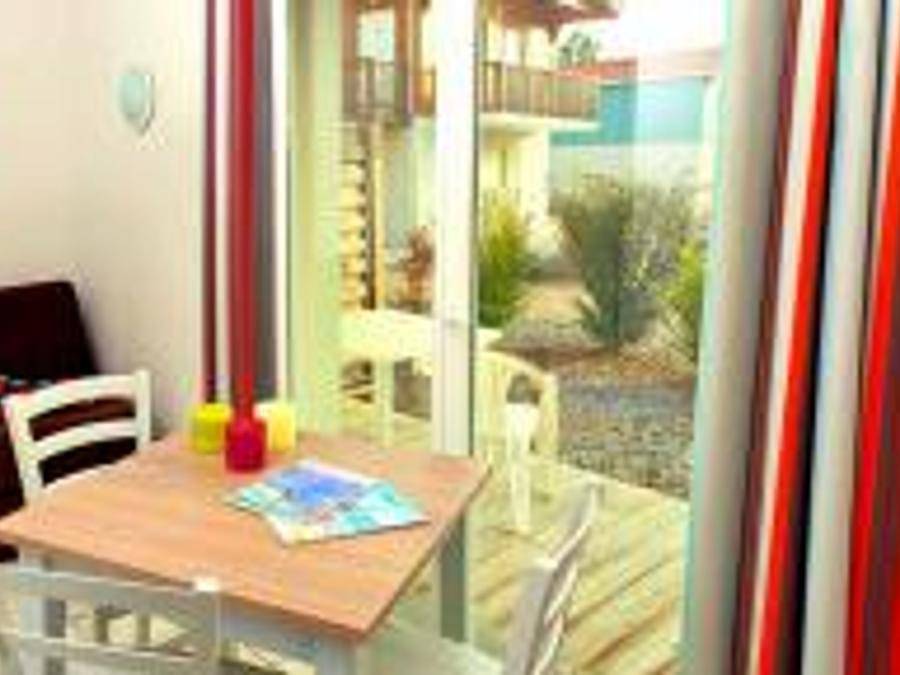 Résidence Le Domaine des Grands Lacs - Studio 2 persons - 22 m² in Parentis-en-Born, Côte d’Argent