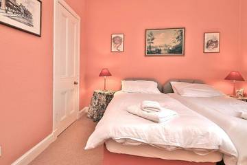 Log Cabin for 5 People in St Andrews, Fife region, Photo 2