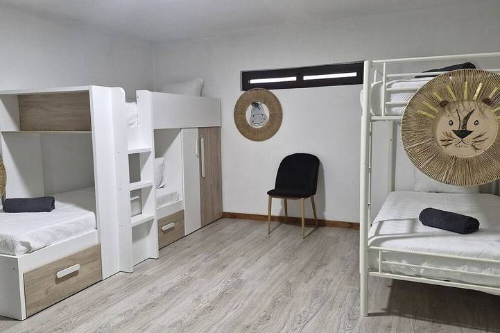 Location de vacances pour 10 personnes, avec balcon et jardin dans Vilarinho (Valdosende) - 2